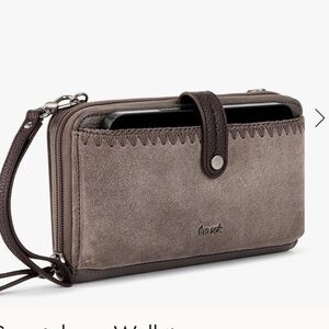 The Sak Iris smartphone wallet